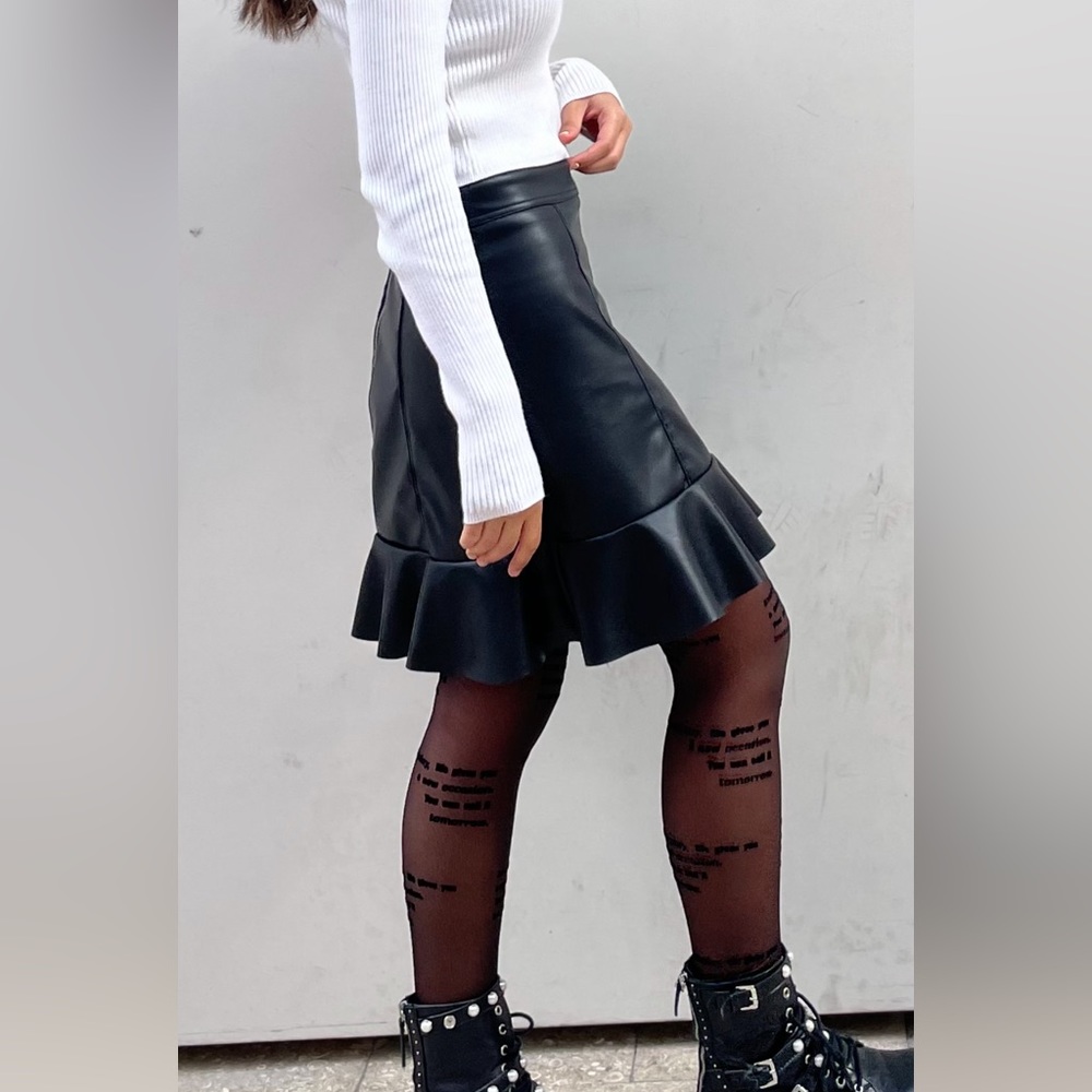 Faux leather mini skirt